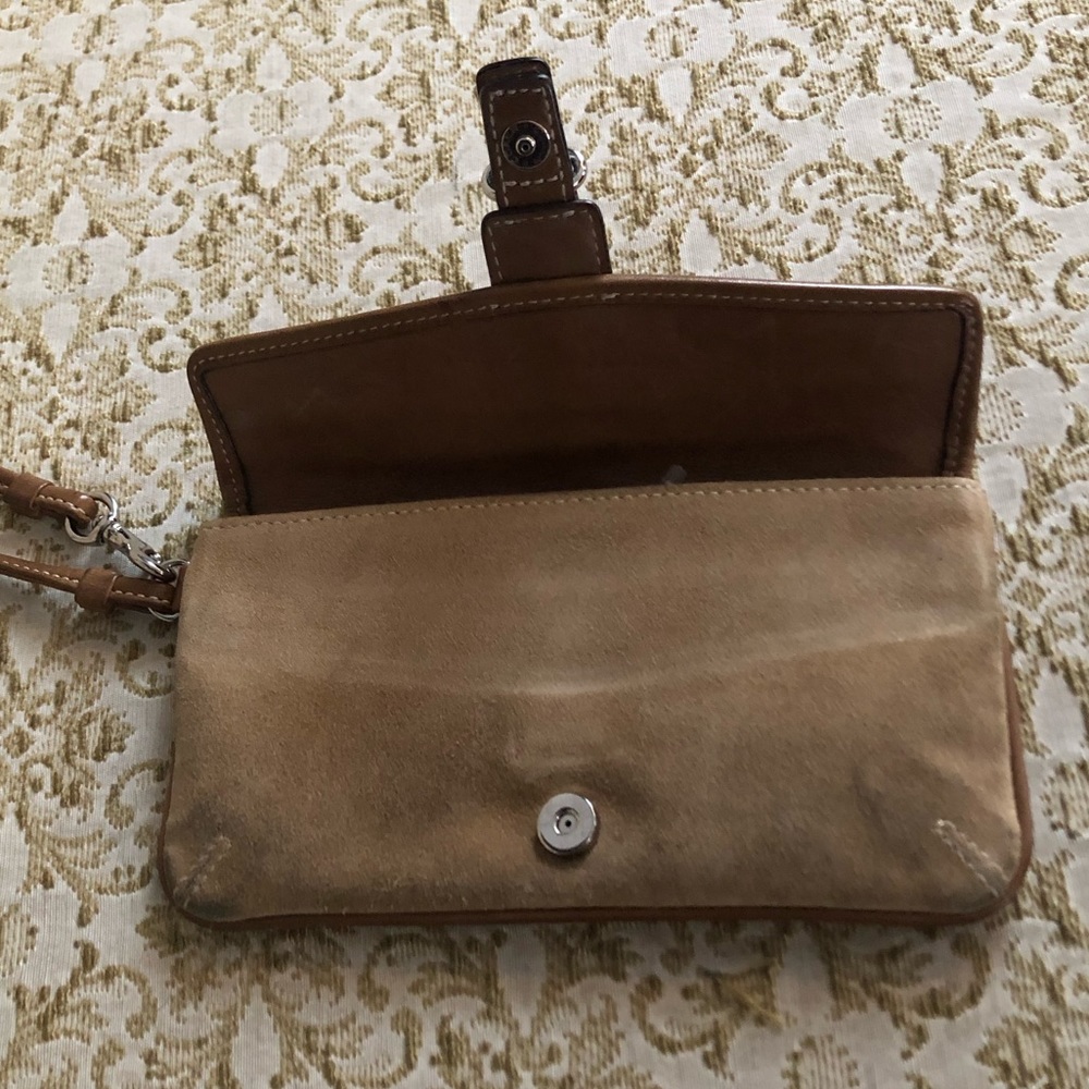 Coach suede wristlet - Picture 3 of 4